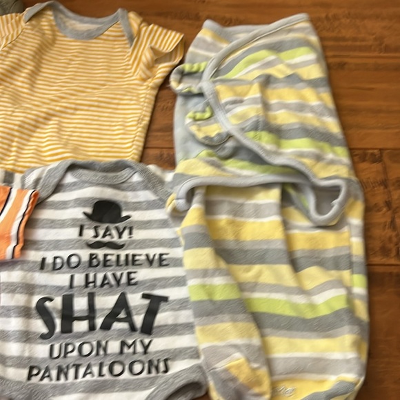 Baby Bundle Boys Size 0-3 months 11 piece set EUC - Picture 4 of 4